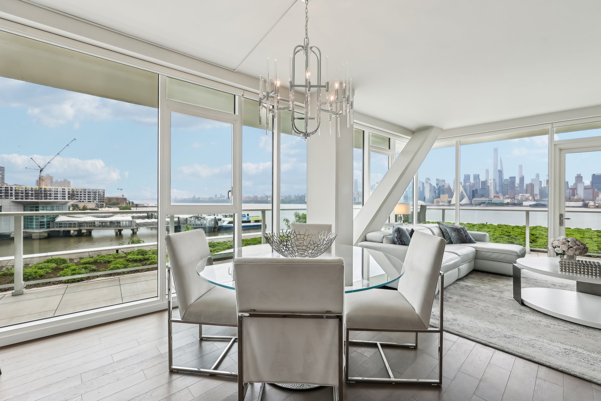 Ave at Port Imperial 305-1405-008r.jpg