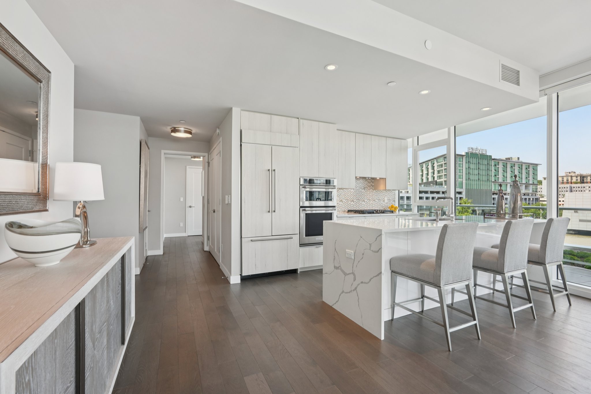 Ave at Port Imperial 305-0406-019.jpg