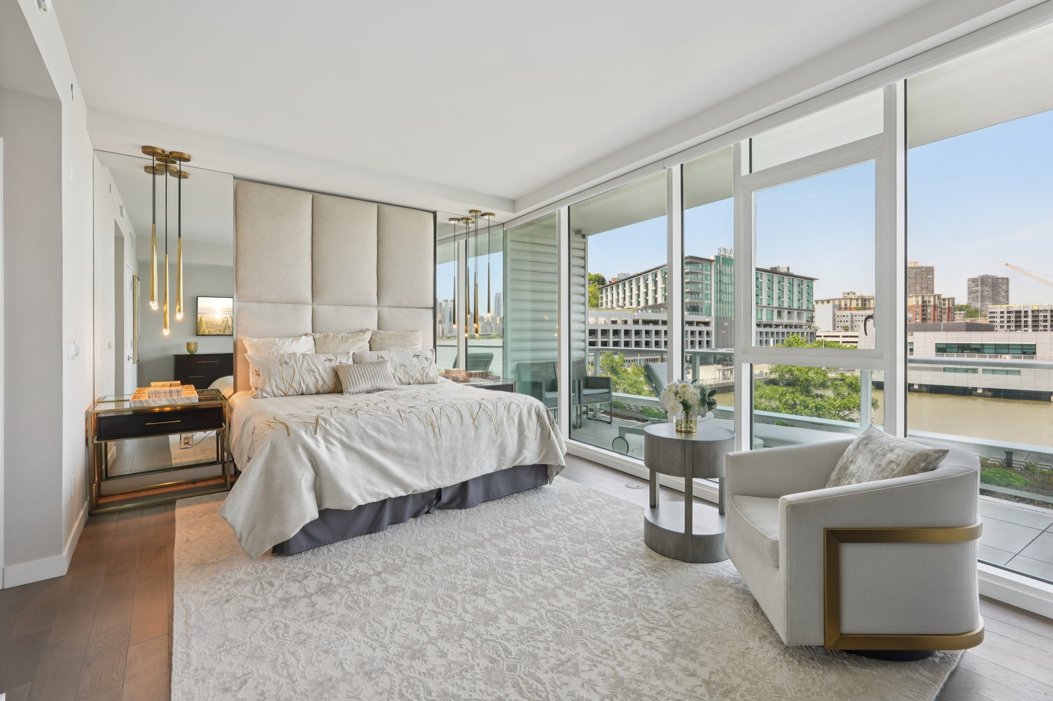 Ave at Port Imperial 305-0406-036.jpg