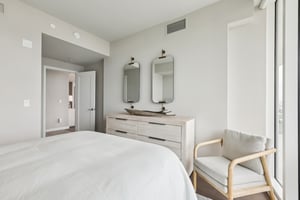 Ave at Port Imperial 305-1405-018.jpg