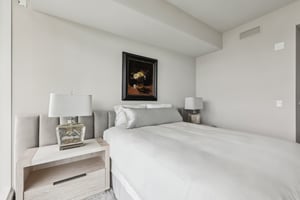 Ave at Port Imperial 305-1405-019.jpg