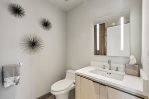 Ave at Port Imperial 305-1405-029.jpg