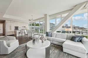 Ave at Port Imperial 305-1405-005r.jpg
