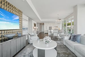 Ave at Port Imperial 305-0406-018.jpg