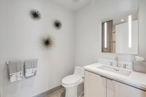 Ave at Port Imperial 305-0406-023.jpg