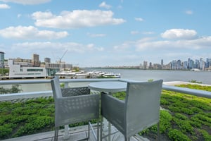 Ave at Port Imperial 305-0406-050.jpg