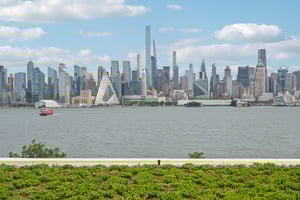 Ave at Port Imperial 305-0406-059.jpg