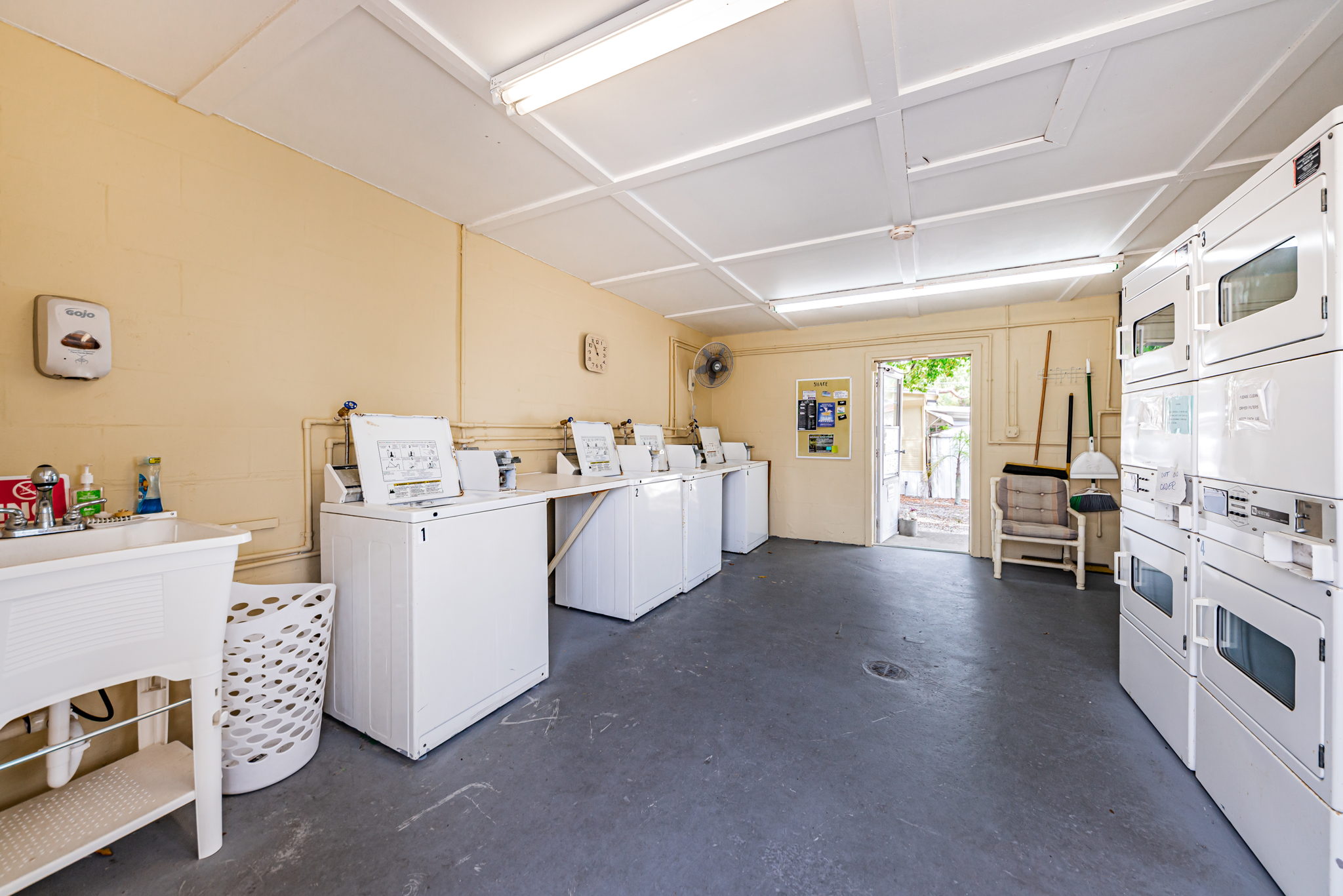 13-Community Laundry Room