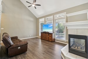 Cottonwood Dr-011.jpg