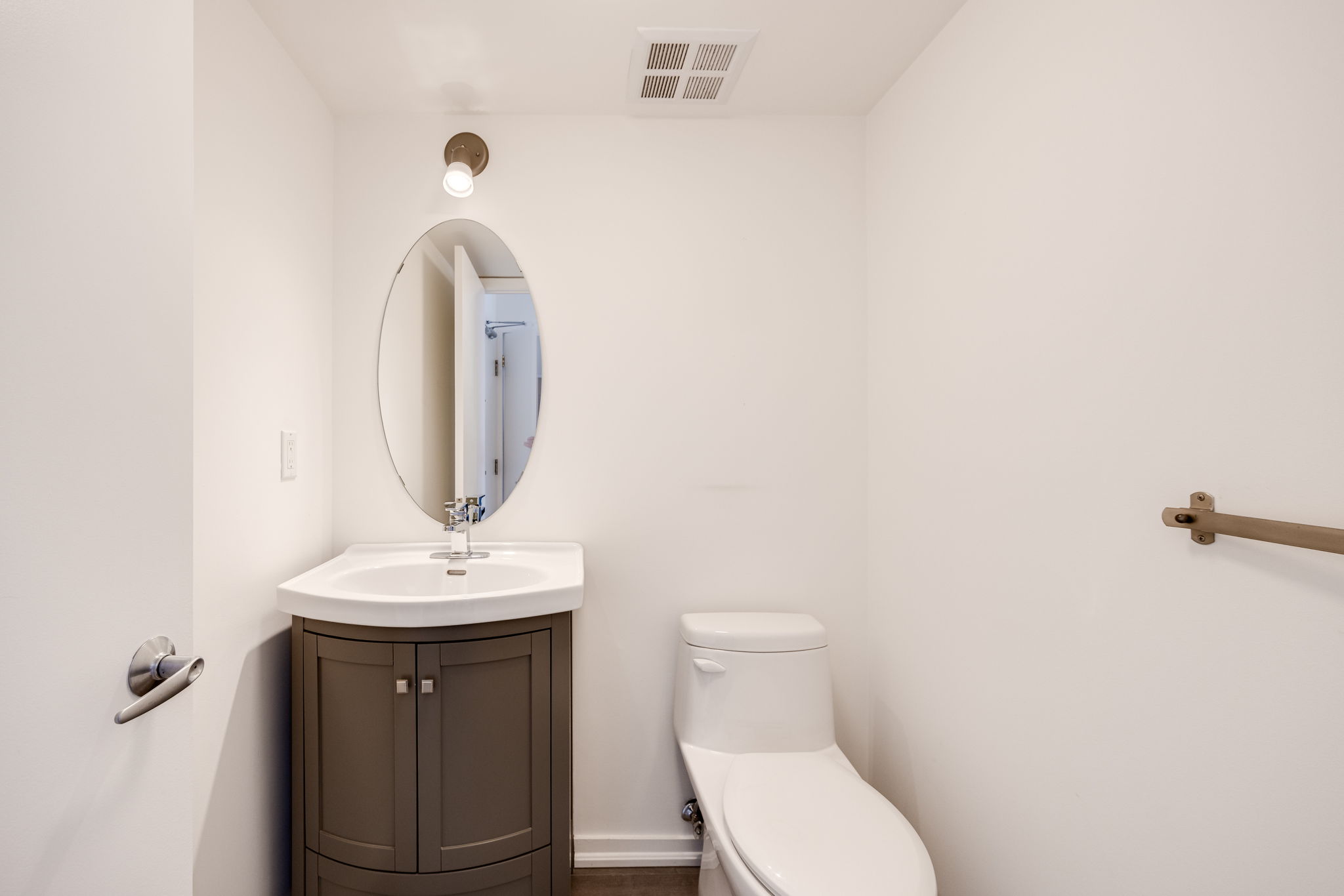 Toronto property showcase — delivered property photograph 11