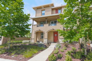 800 Las Flores Rd, Livermore, CA 94551, US Photo 1
