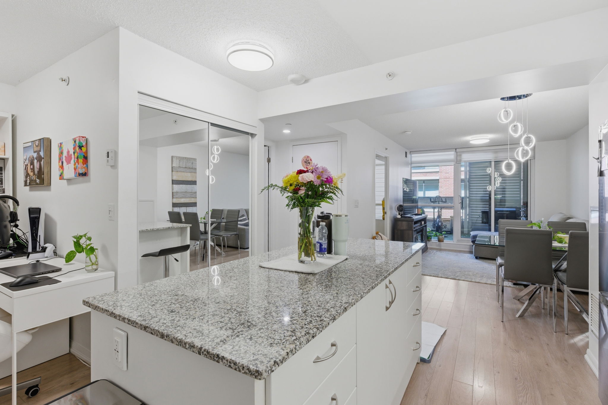 Property in Toronto — delivered property photograph 5