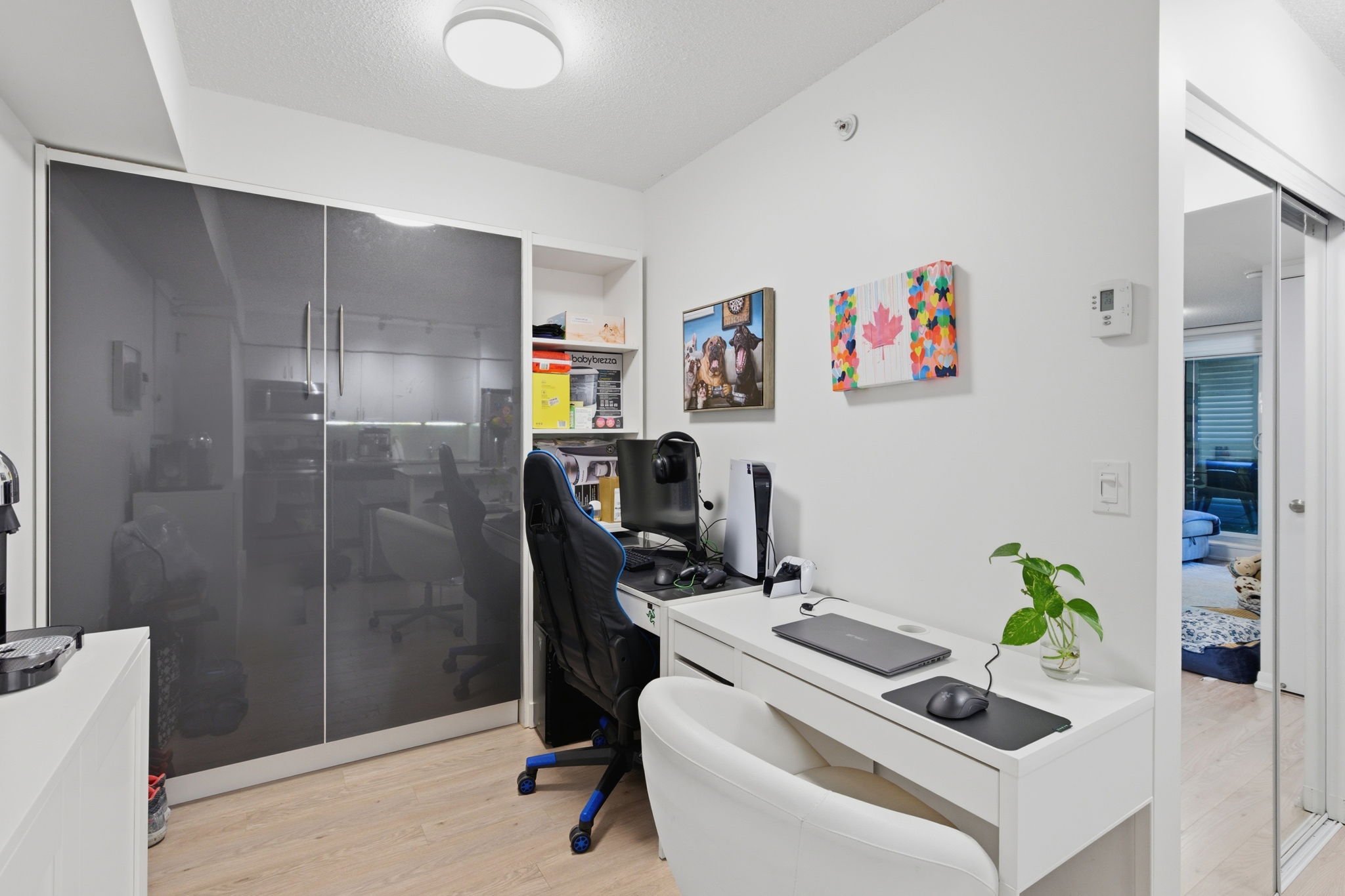 Property in Toronto — delivered property photograph 6
