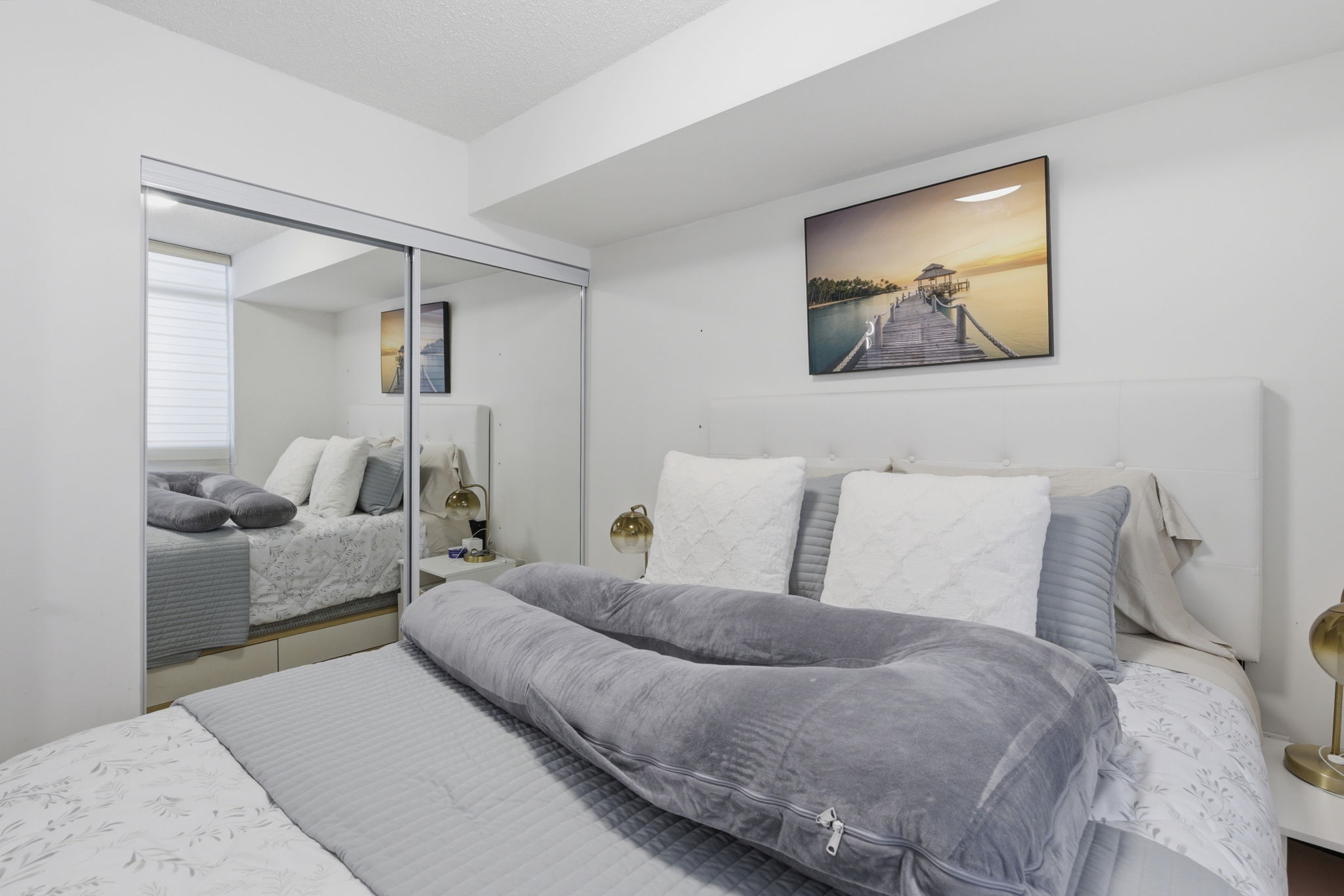 Property in Toronto — delivered property photograph 12