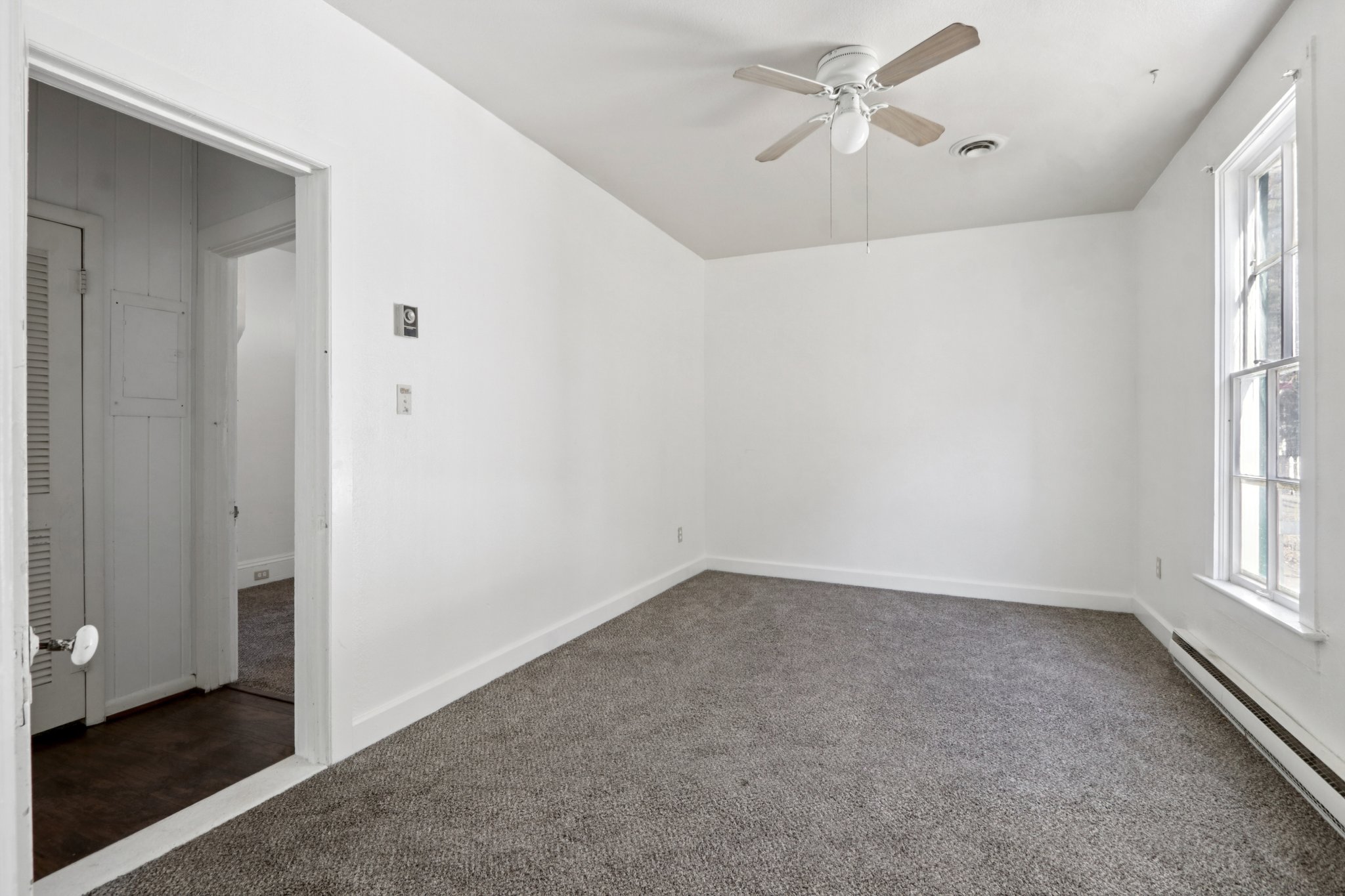 Main St-S3112-017.jpg