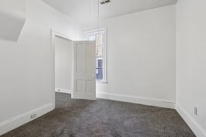 Main St-S3112-016.jpg