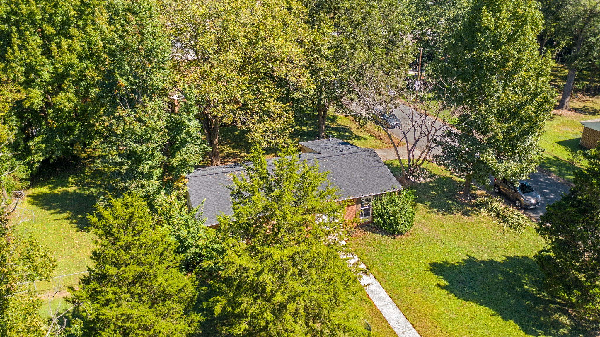 800 Milan Rd E, Charlotte, NC 28216, USA Photo 17