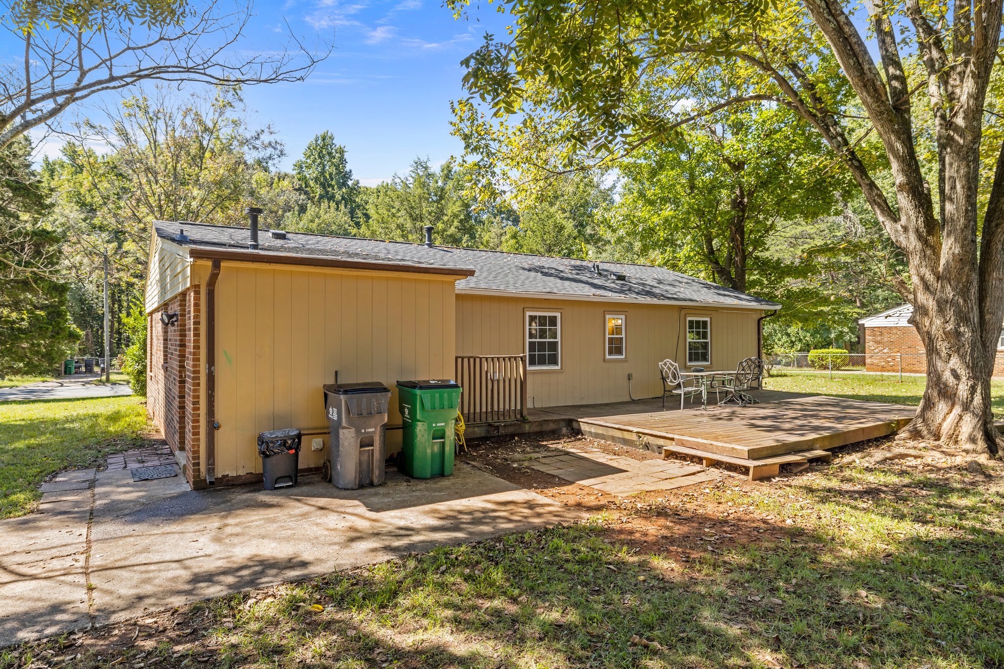 800 Milan Rd E, Charlotte, NC 28216, USA