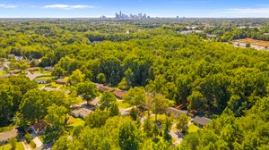 800 Milan Rd E, Charlotte, NC 28216, USA Photo 14