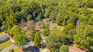 800 Milan Rd E, Charlotte, NC 28216, USA Photo 13