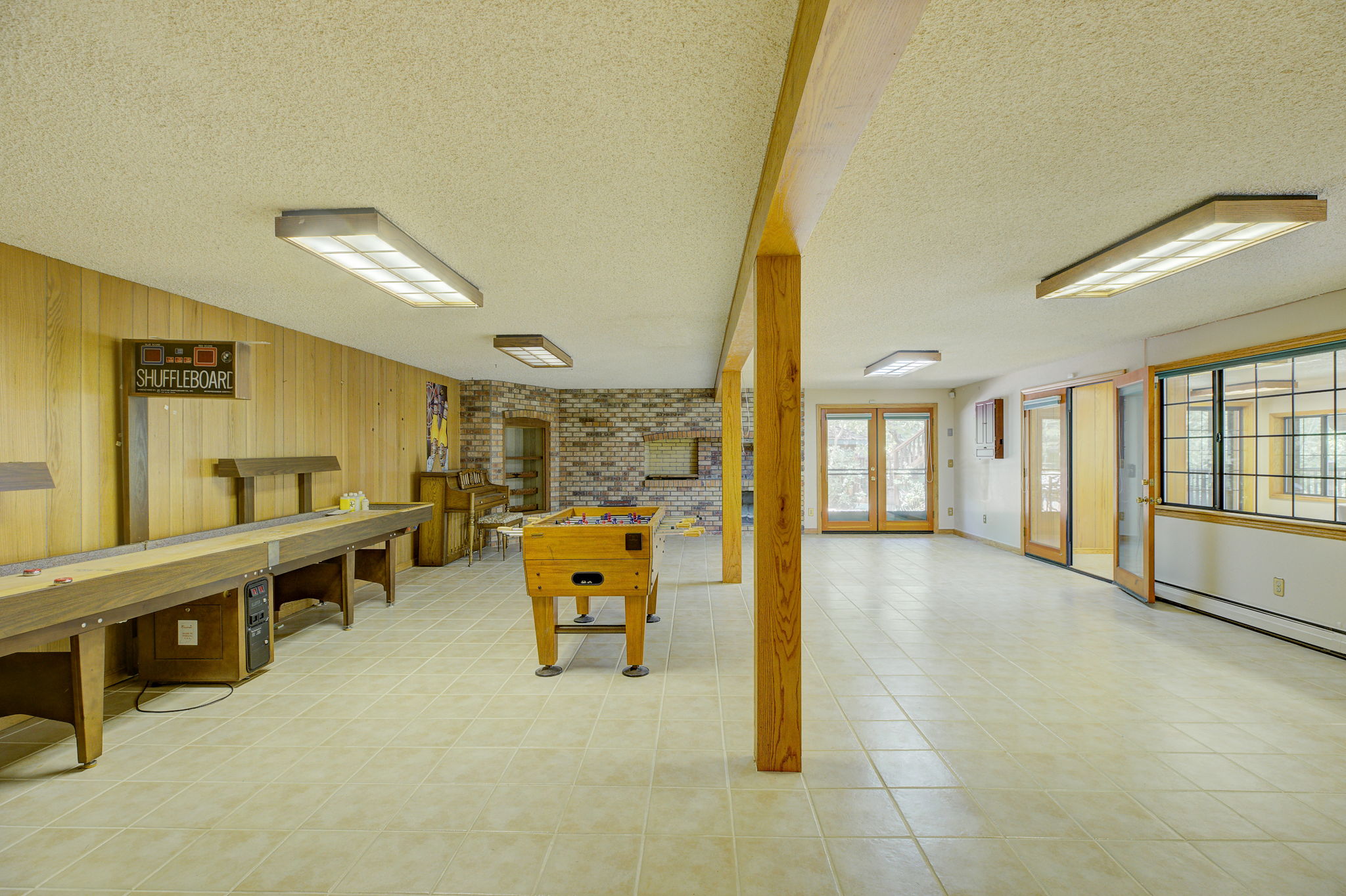  Photo 42