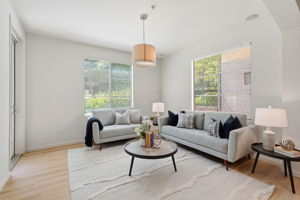 009_F8_800 N 8th St