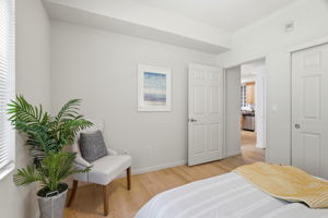 019_F8_800 N 8th St