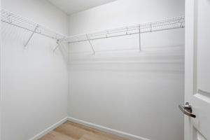 023_F8_800 N 8th St
