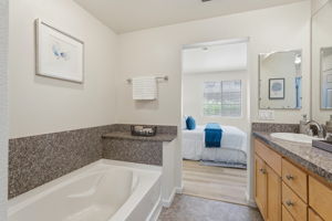 027_F8_800 N 8th St