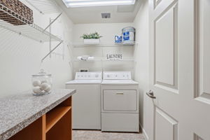031_F8_800 N 8th St