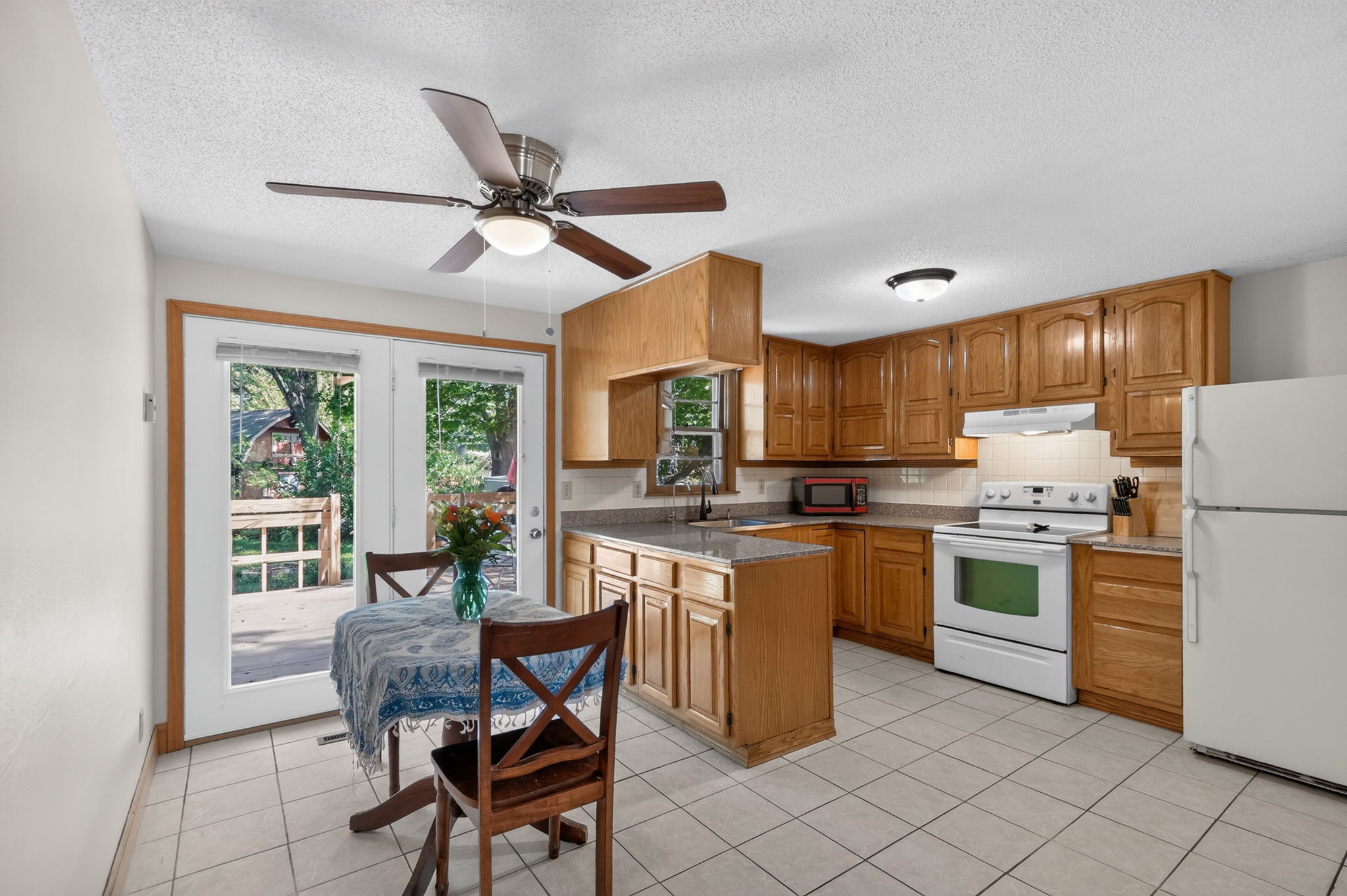 800 NE 113th Terrace-024
