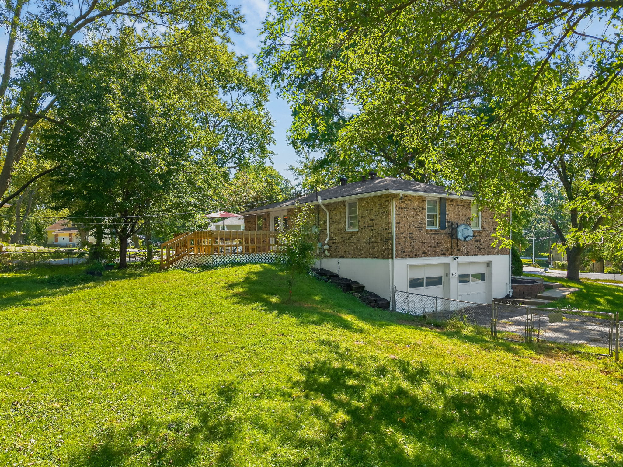 800 NE 113th Terrace-006