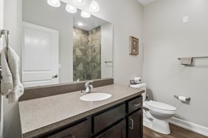 New Hampshire St 213-S1206-009.jpg