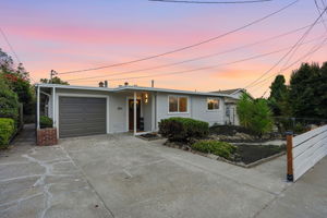 002_F8_TWILIGHT_800 Payne Dr