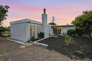 006_F8_TWILIGHT_800 Payne Dr