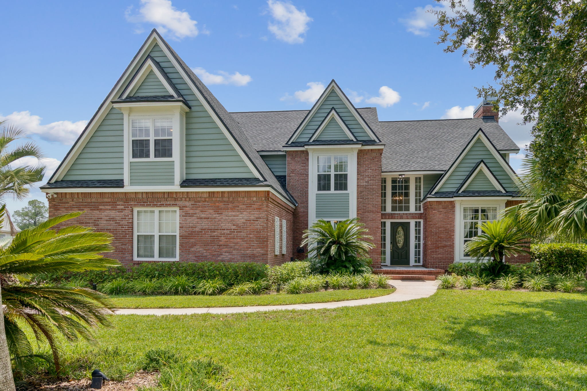 Welcome to 800 Silverleaf Walk