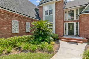 Front Entry Detail