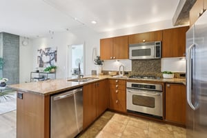 The Mark Ln 607-S0104-014.jpg