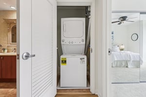 The Mark Ln 607-S0104-021.jpg