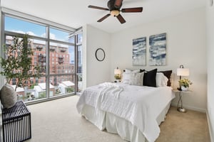 The Mark Ln 607-S0104-023.jpg