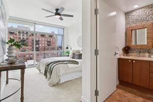 The Mark Ln 607-S0104-030.jpg