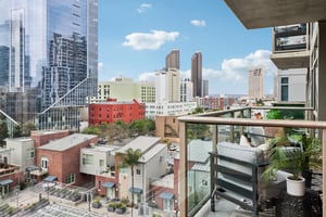 The Mark Ln 607-S0104-040.jpg