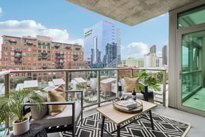 The Mark Ln 607-S0104-041.jpg