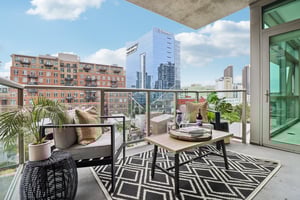 The Mark Ln 607-S0104-045.jpg