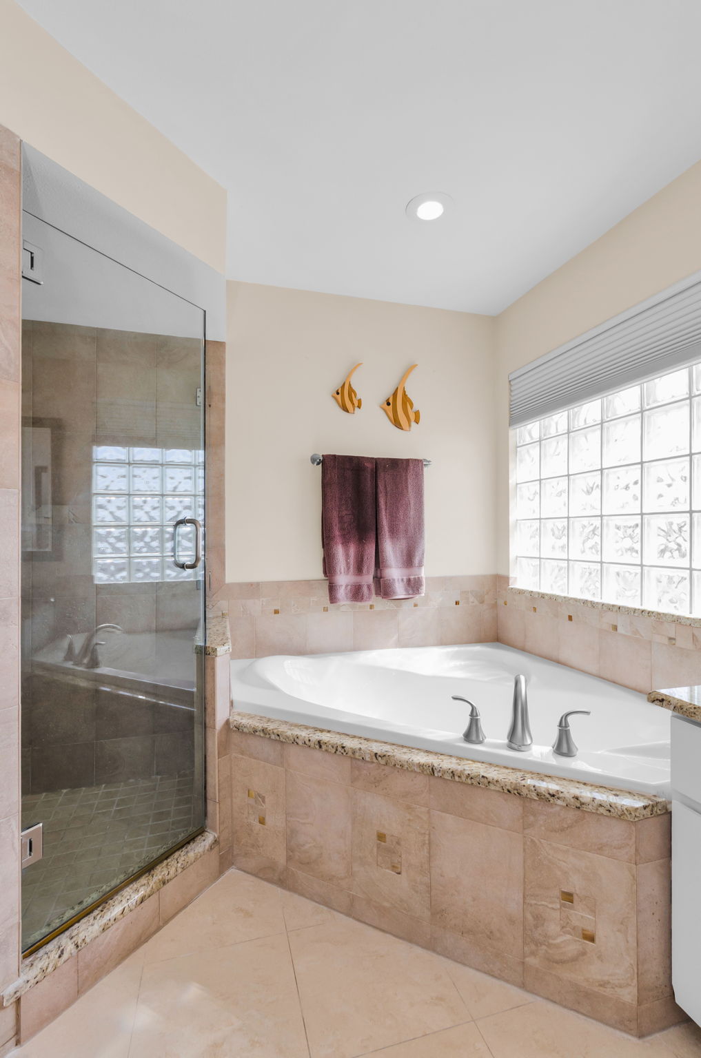 Primary Bathroom1b