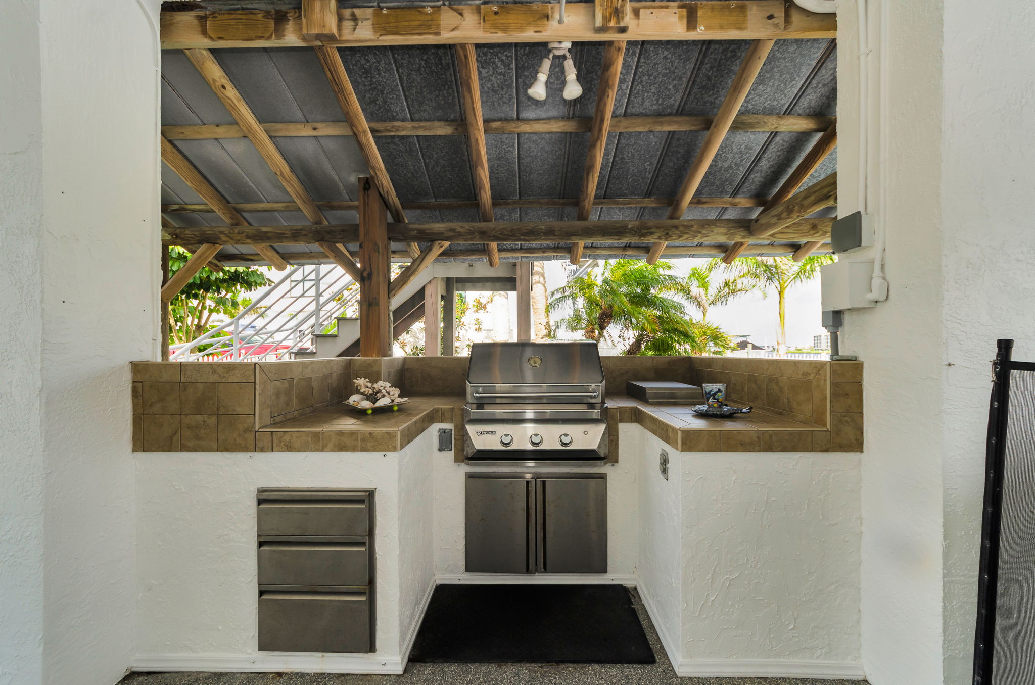 Grilling Area2