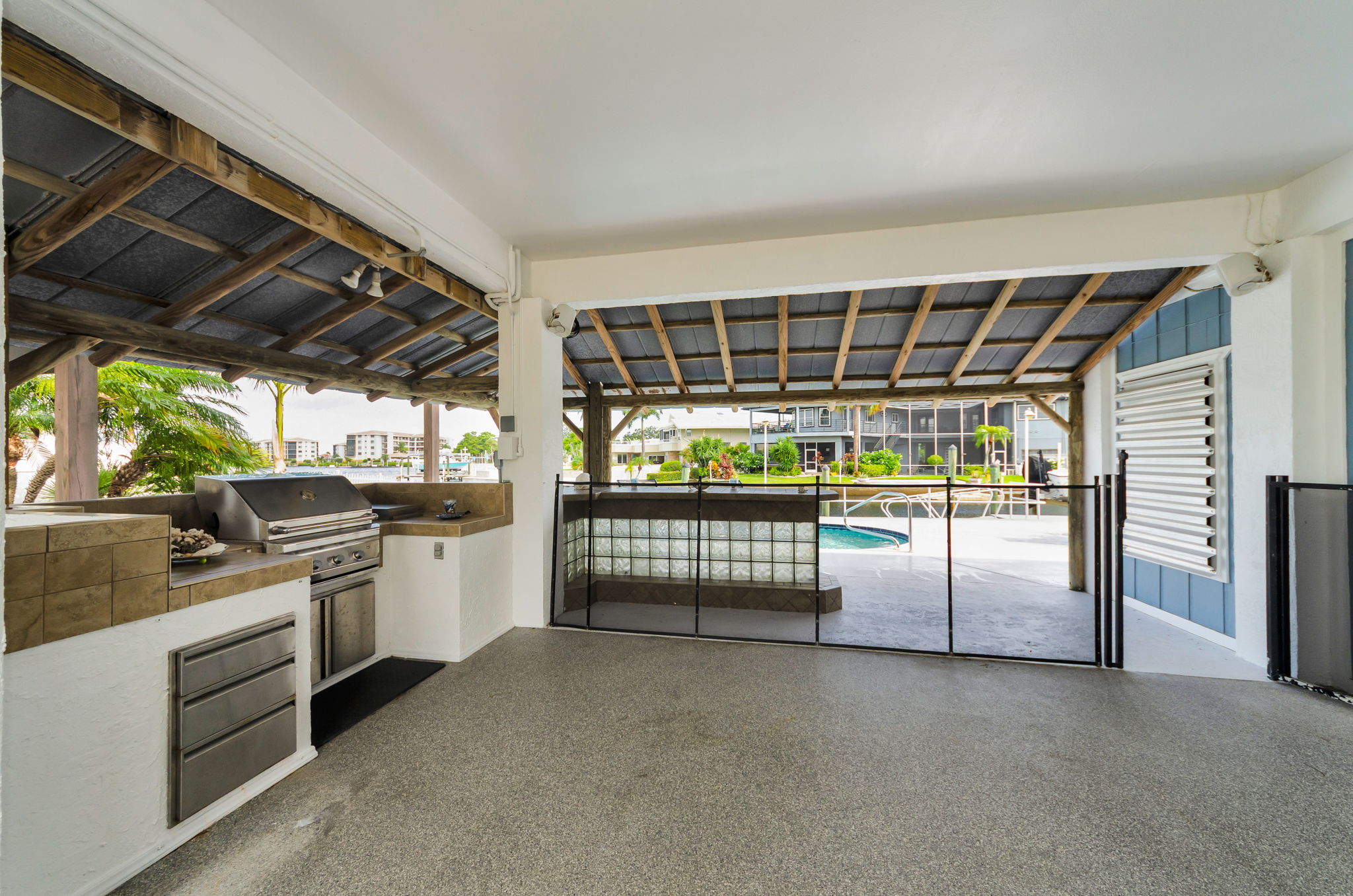 Grilling Area3