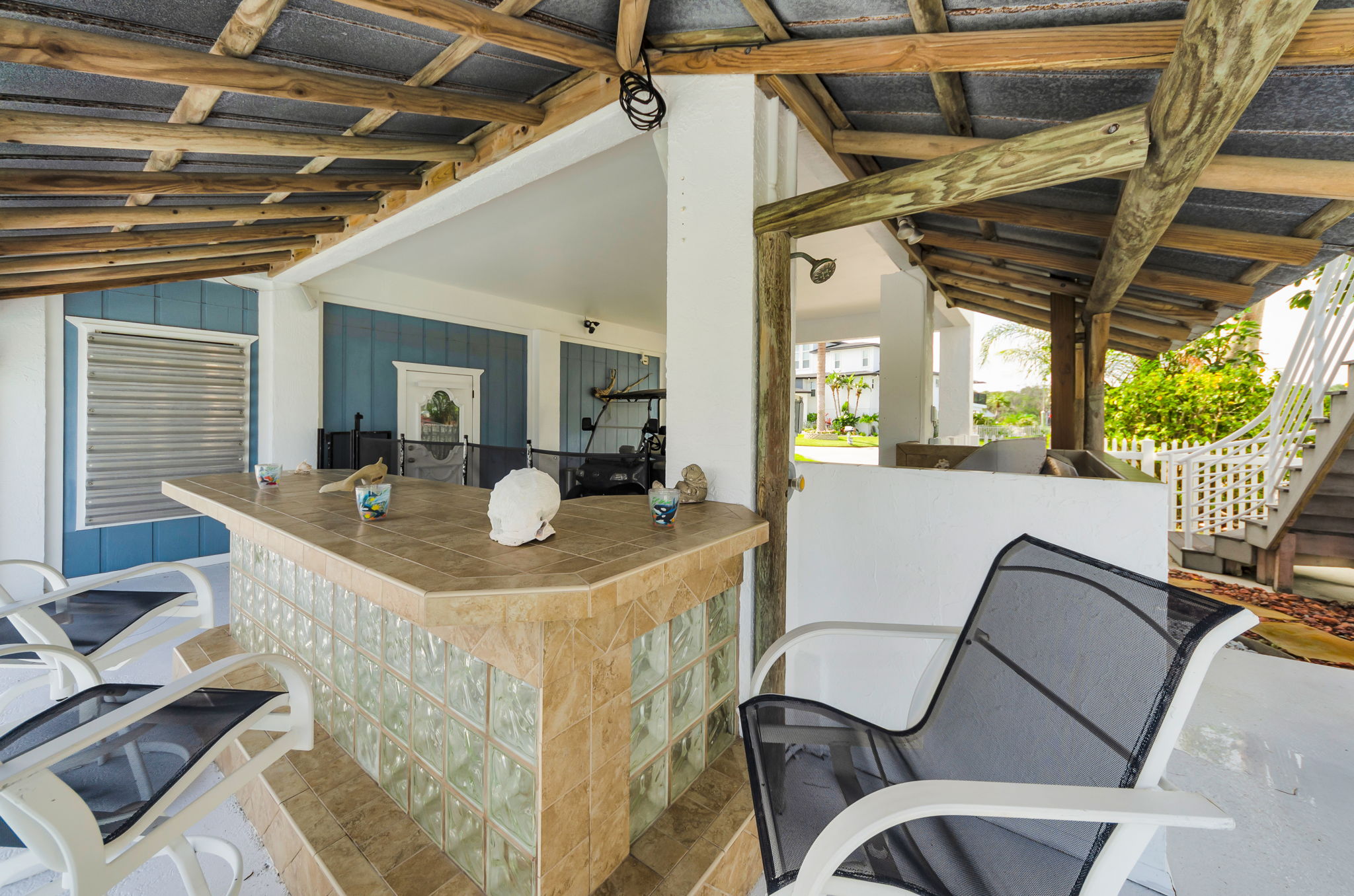 Outdoor Bar2