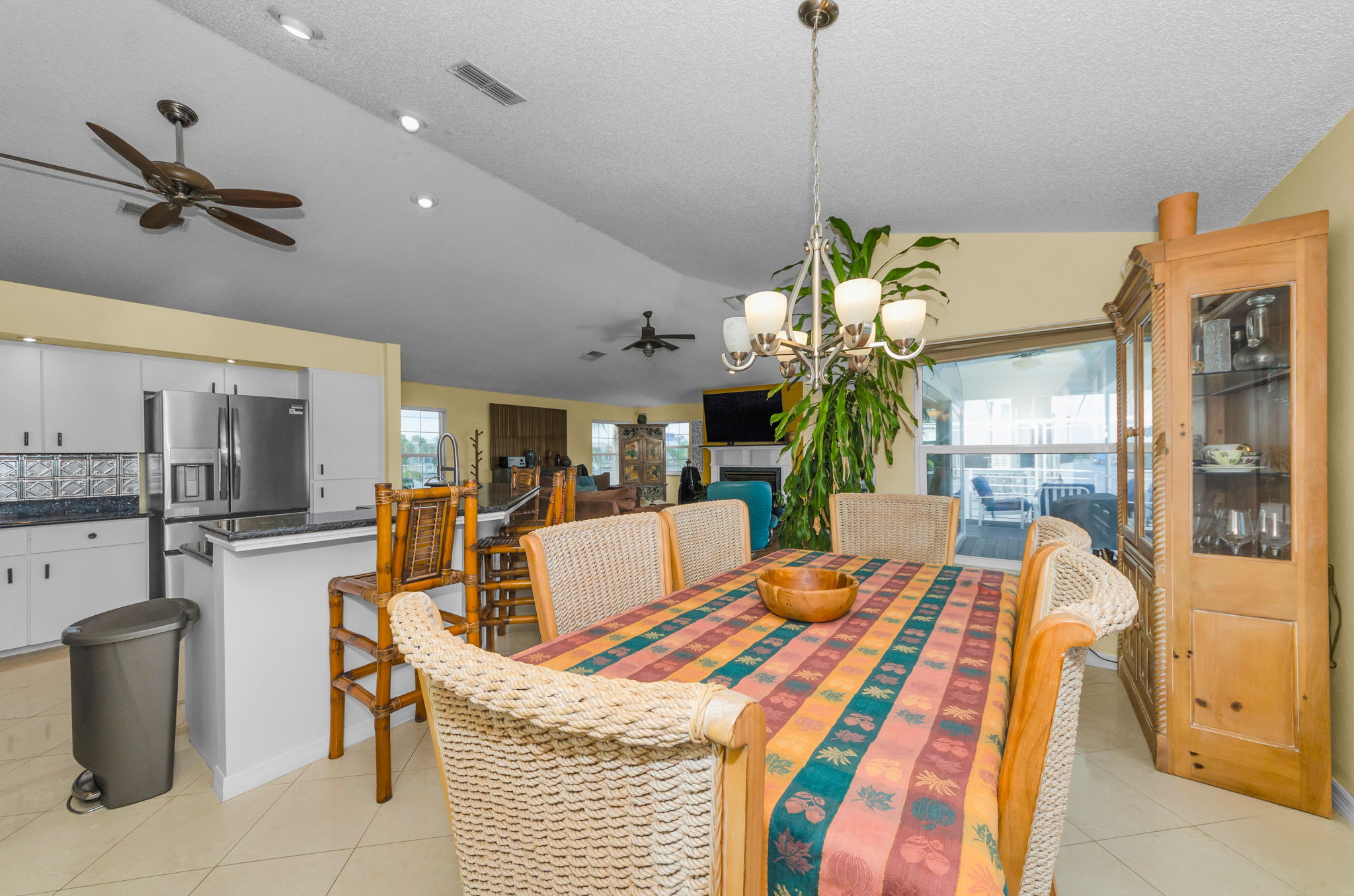 Dining Room4