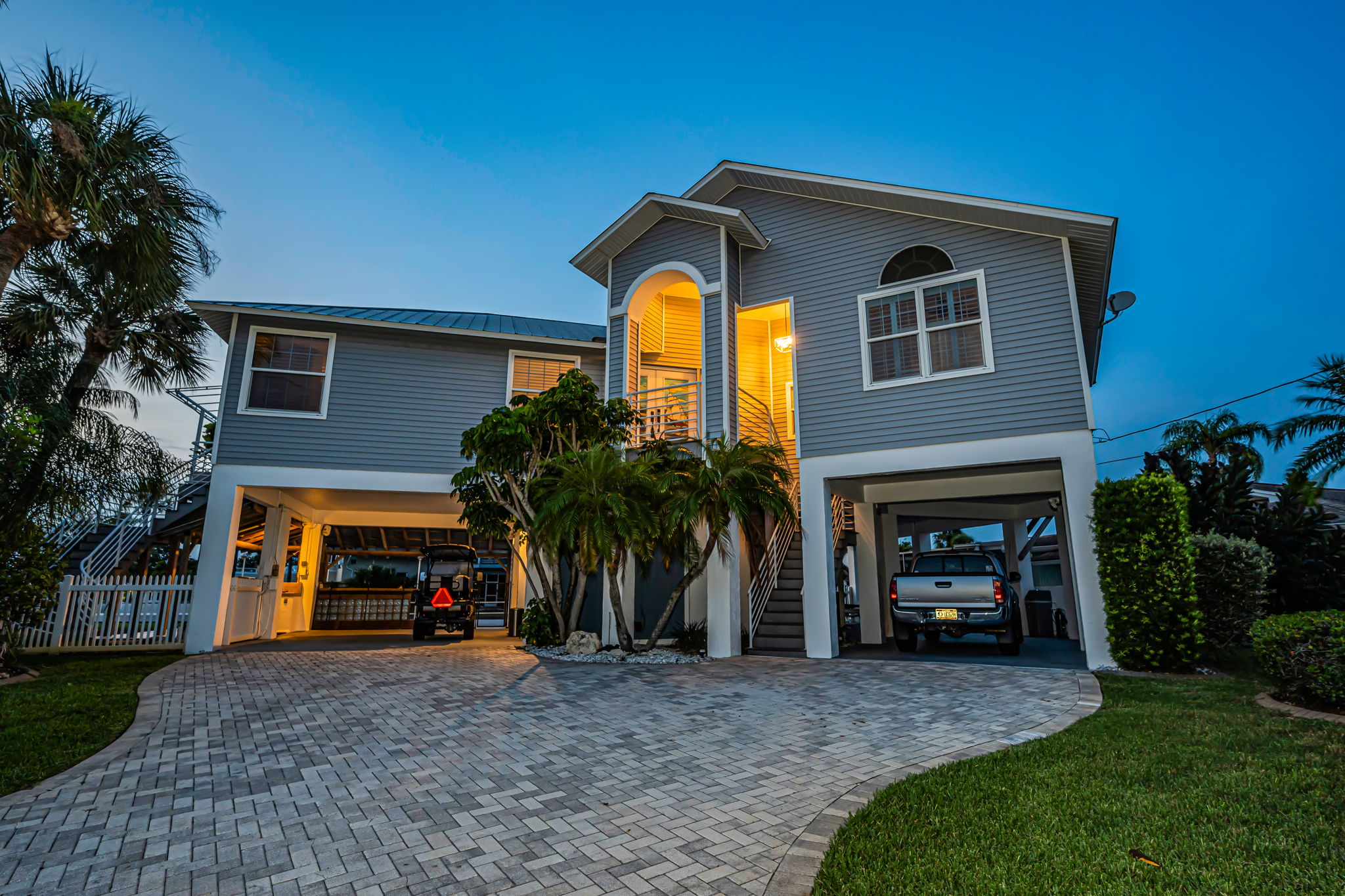 Front Exterior30